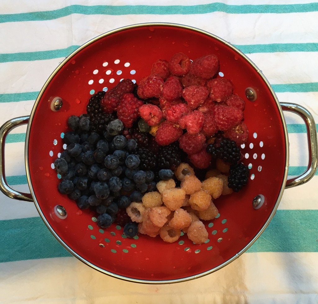 {using my CSA and farmer's market berries to make a cobbler}